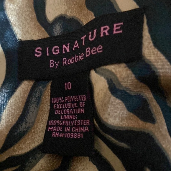 Signature by Robbie Bee Black Zebra Print Accordian Pleated Dress​ - Picture 11 of 11